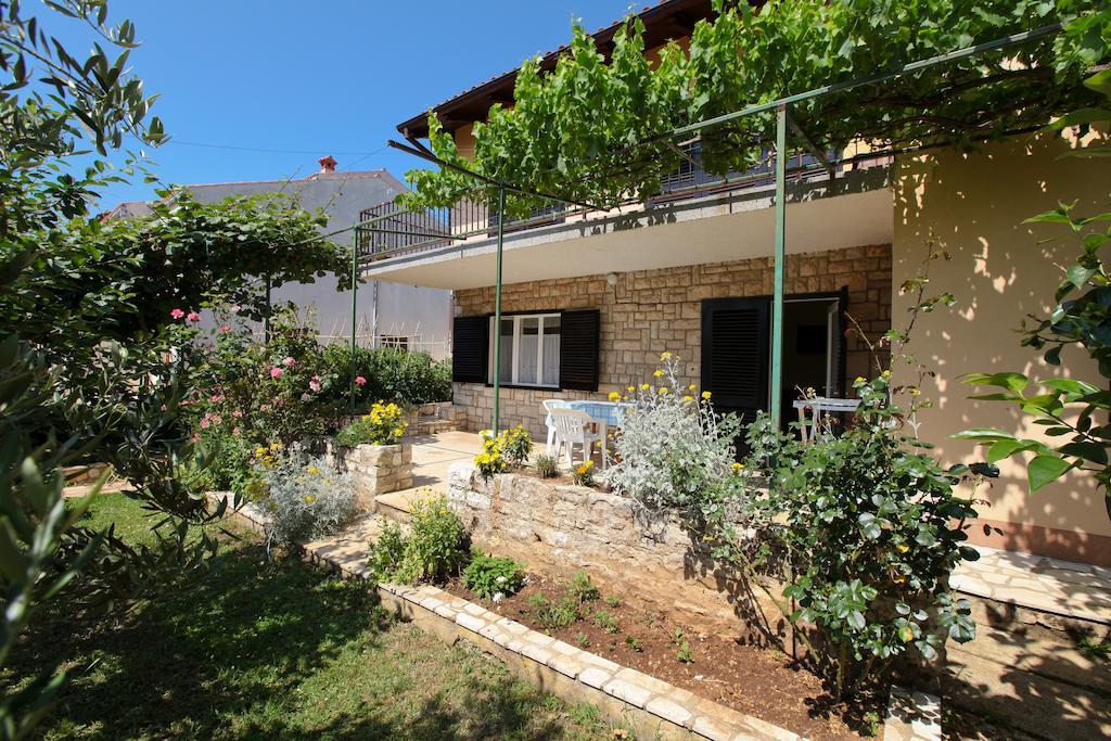 Apartment Ema بريمونتيرا الغرفة الصورة