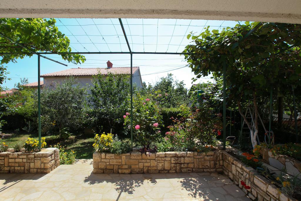 Apartment Ema بريمونتيرا الغرفة الصورة